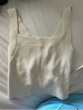 Aritzia Wilfred Tie back tank